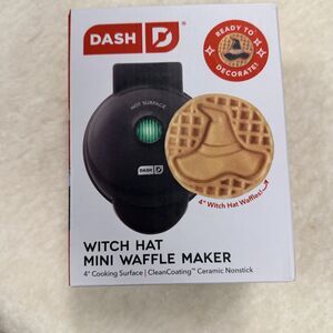 Dash Witch Hat Mini Waffle Maker